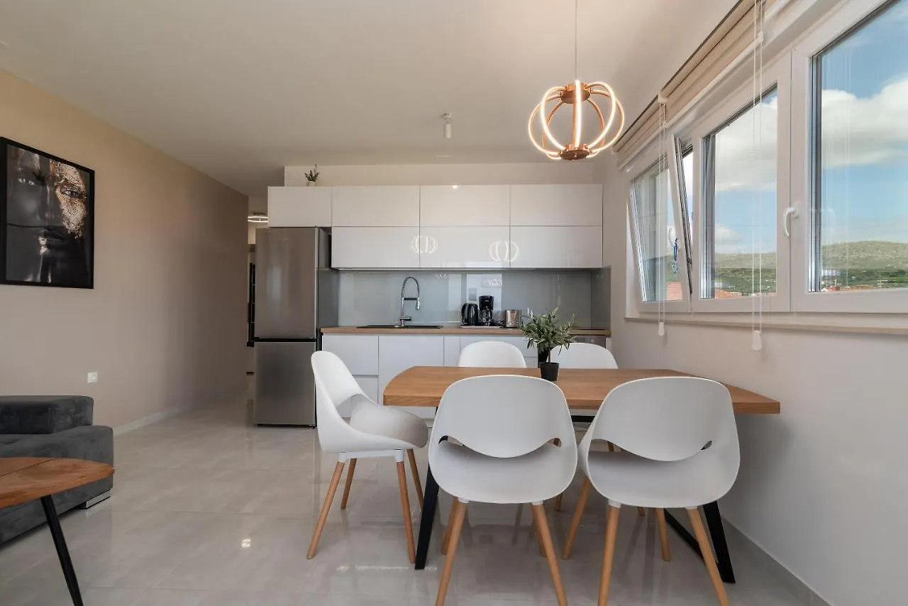 Apartments Angelus 트로기르