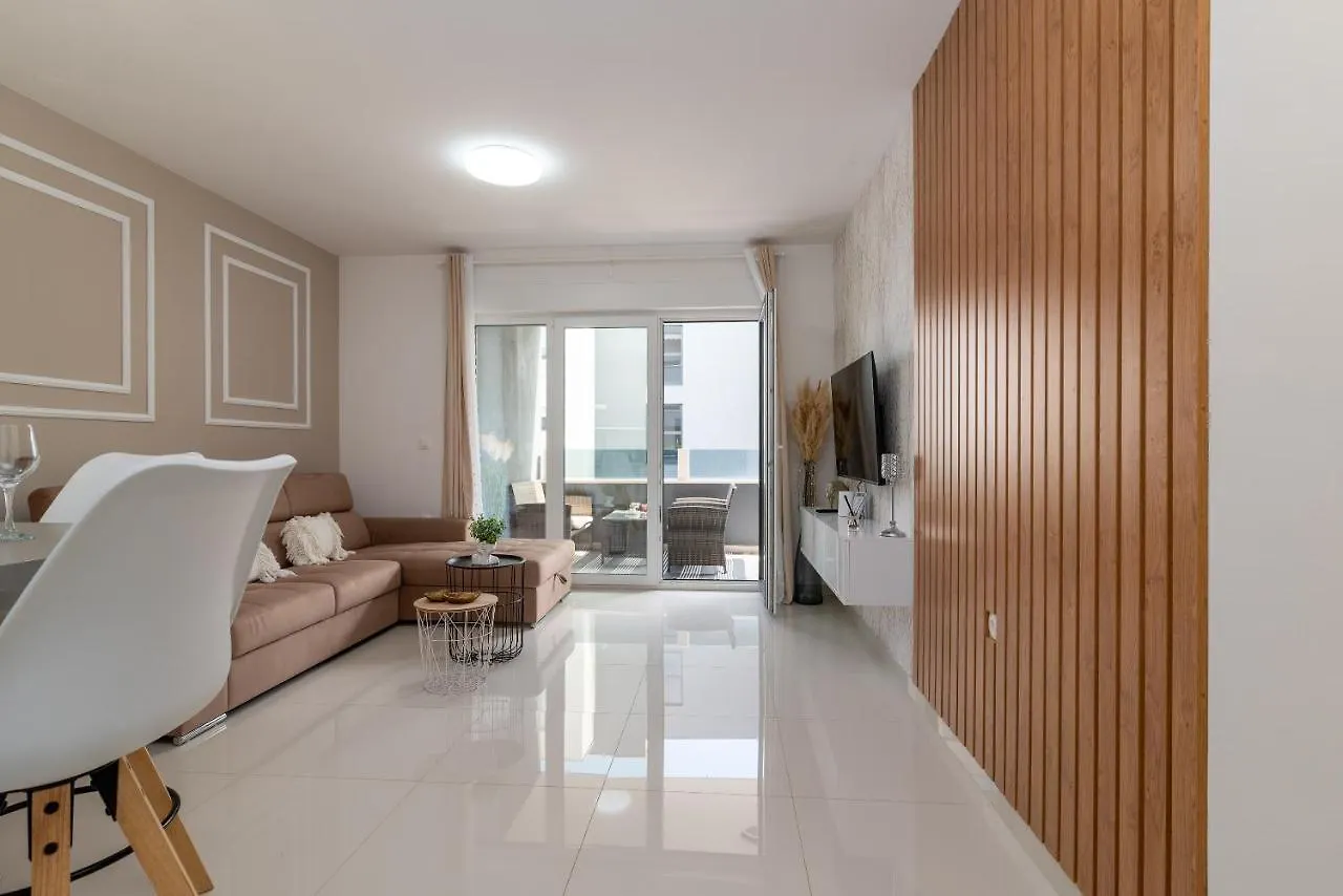 Apartments Angelus 트로기르